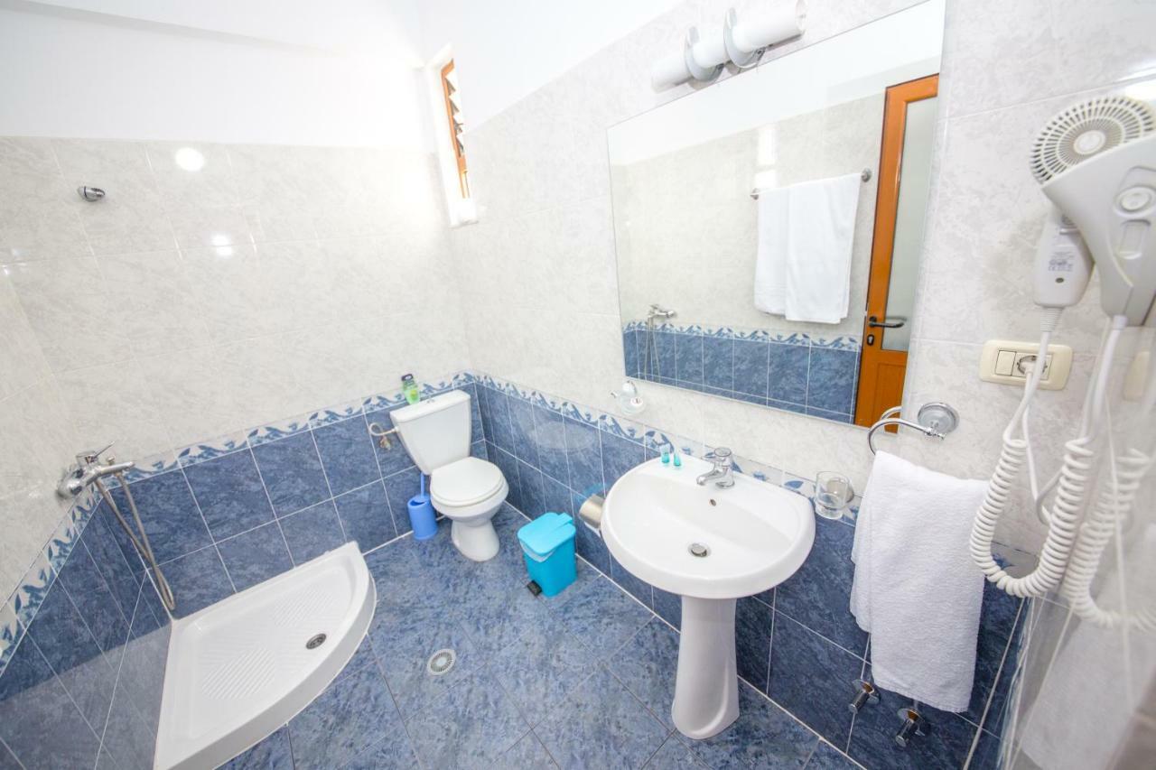 Hotel Alina Saranda